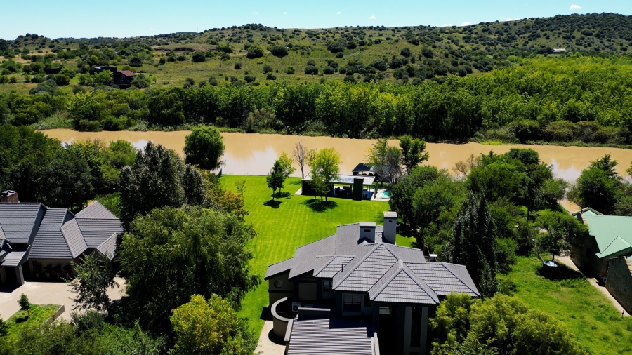 5 Bedroom Property for Sale in Maselspoort Free State